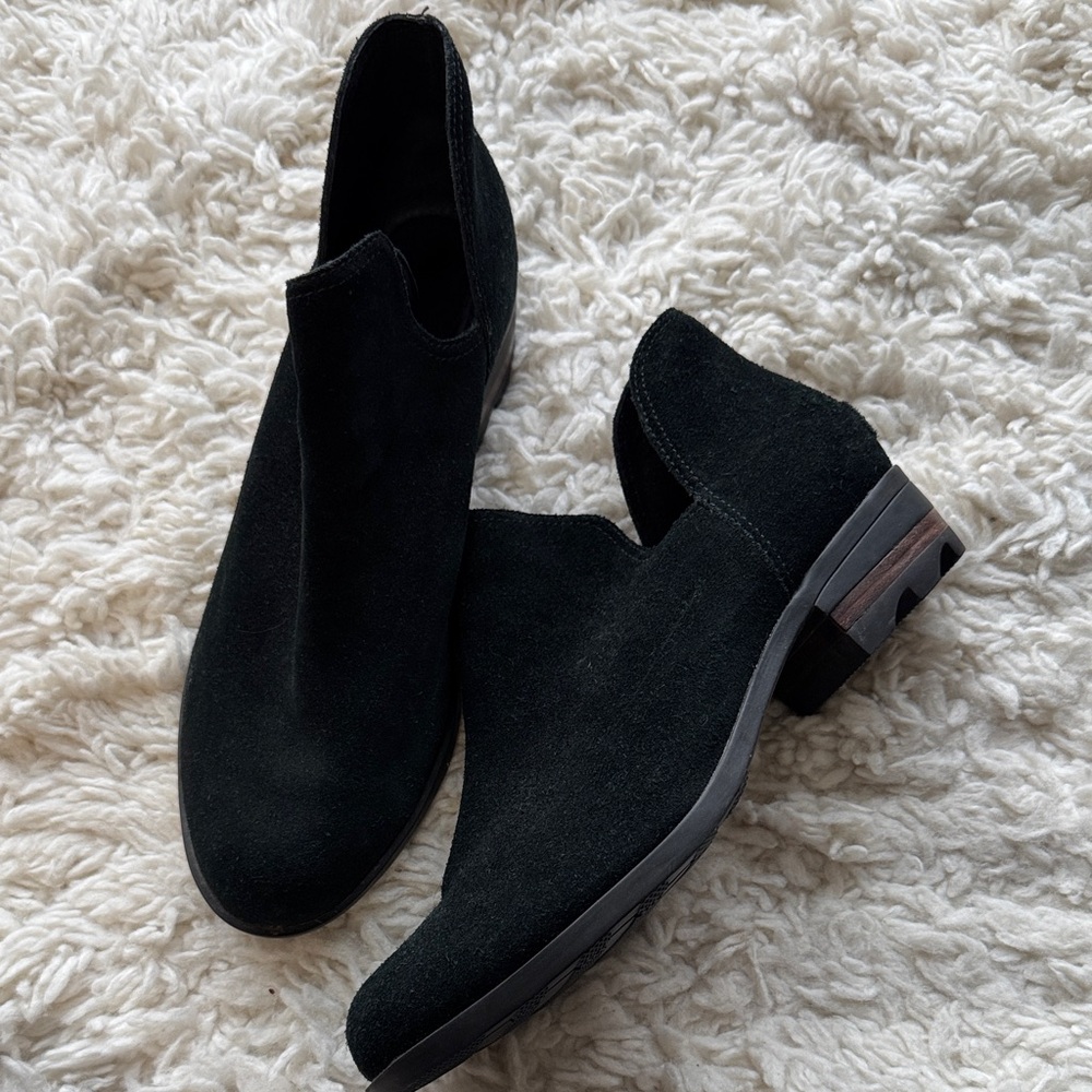 Sorel Lolla Ankle Booties‎